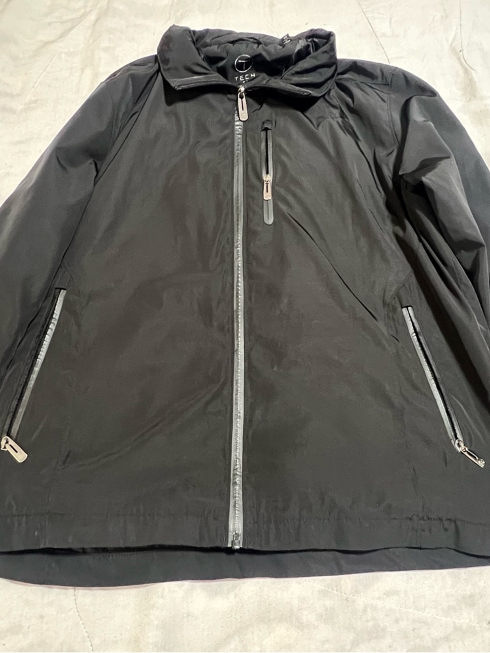 Tumi Tech Black Men's Lightweight Zip-Front Jacket